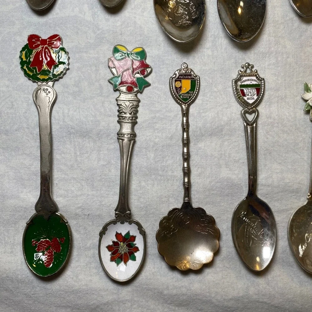 Vintage Souvenir Spoon Lot 14 Pc Enamel Travel Aruba SF LA Niagara Falls